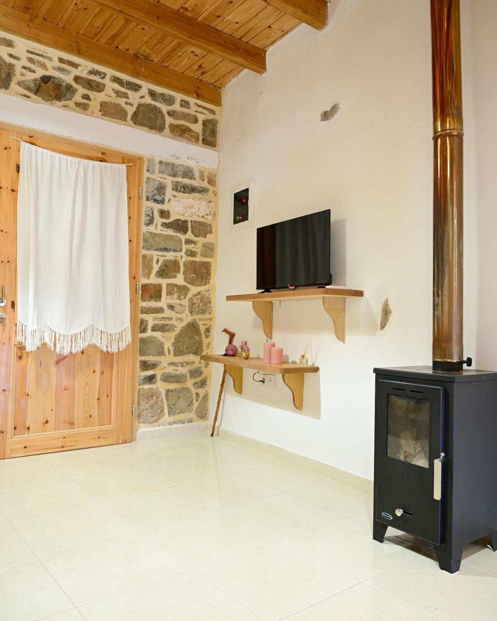 Stone House * Sitía